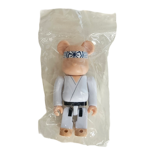 BE@RBRICK Series 43 Artist "Miyagi-Do Karate" [Karate Kid] (100%) - SECRET