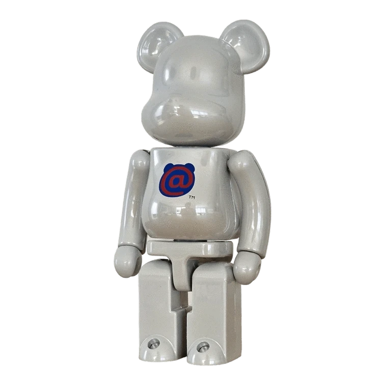 Bearbrick 20th Anniversary 1st Model White Chrome Version 200% schräg