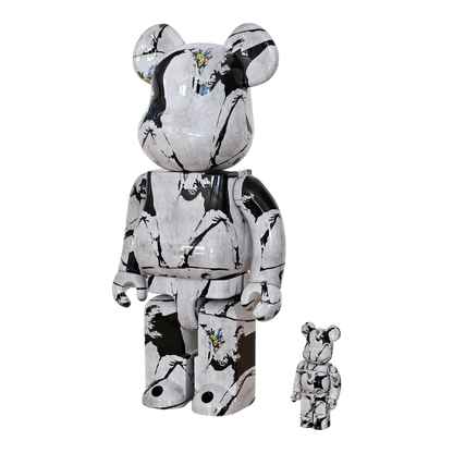 Bearbrick Brandalism 'Flower Bomber' 100%+400% schräg