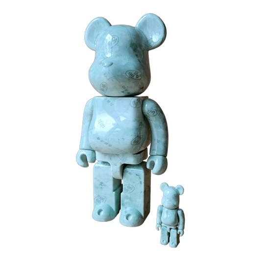 Bearbrick Dada 100%+400% schräg