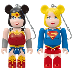 Bearbrick Happy Kuji 'DC' (2020) - 18 Wonder Woman & Supergirl 100% Herstellerbild