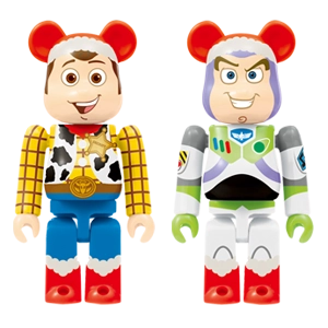 Bearbrick Happy Kuji 'Disney Christmas Party' (2012) - 31 Woody Christmas Version & Buzz Lightyear Christmas Version 100% Herstellerbild