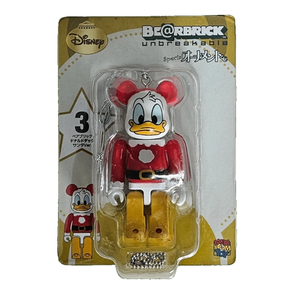 Bearbrick Happy Kuji 'Disney Special Ornament' (2011) - 3 Donald Duck Santa Version 100% in der Verpackung