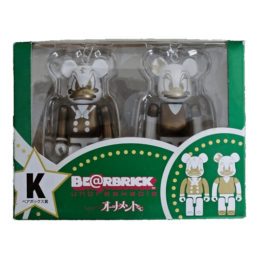 Bearbrick Happy Kuji 'Disney Special Ornament' (2011) - K Donald Duck Gold & White Version & Daisy Duck Gold & White Version 100% in der Verpackung