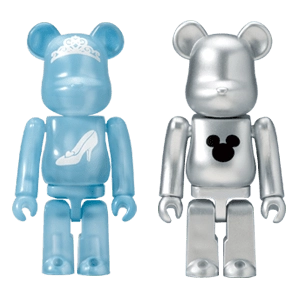 Bearbrick Happy Kuji 'Disney Special Ornament' (2011) - M Cinderella Clear Body Version & Silver Metallic 100% Herstellerbild