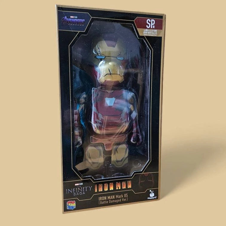 Bearbrick Happy Kuji 'Iron Man' (2023) - SP Iron Man Mark 85 Battle Damaged Version 400% in der Verpackung