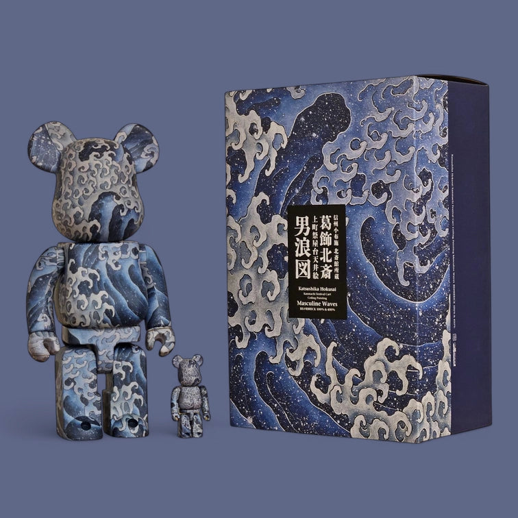 Bearbrick Katsushika Hokusai Kamimachi Festival Yatai Ceiling Painting 'Onami' 100%+400% mit Verpackung