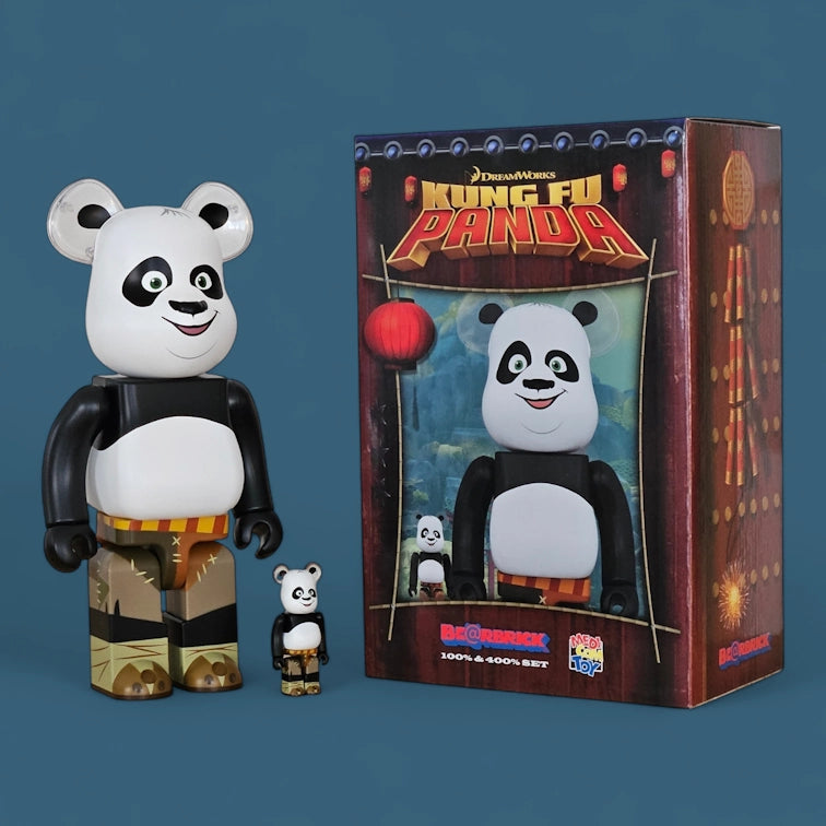 Bearbrick Kung Fu Panda mit Verpackung