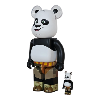 Bearbrick Kung Fu Panda schräg