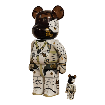 Bearbrick Ludens schräg