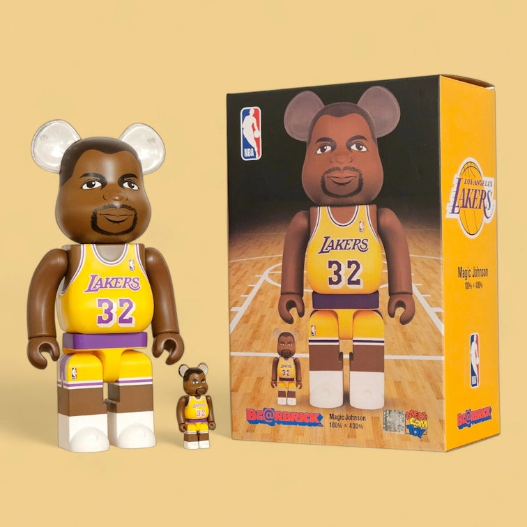 Bearbrick Magic Johnson Los Angeles Lakers mit Verpackung