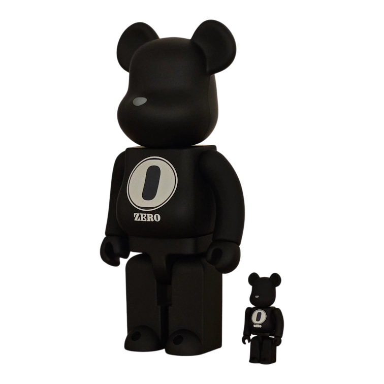 Bearbrick Robert Indiana × fragmentdesign Black schräg