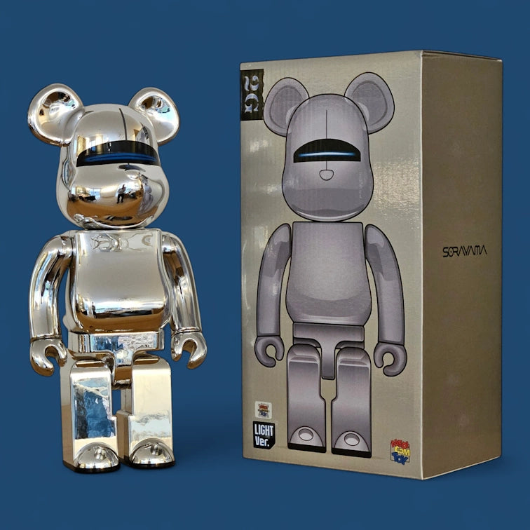 Bearbrick Sorayama Light Version mit Verpackung