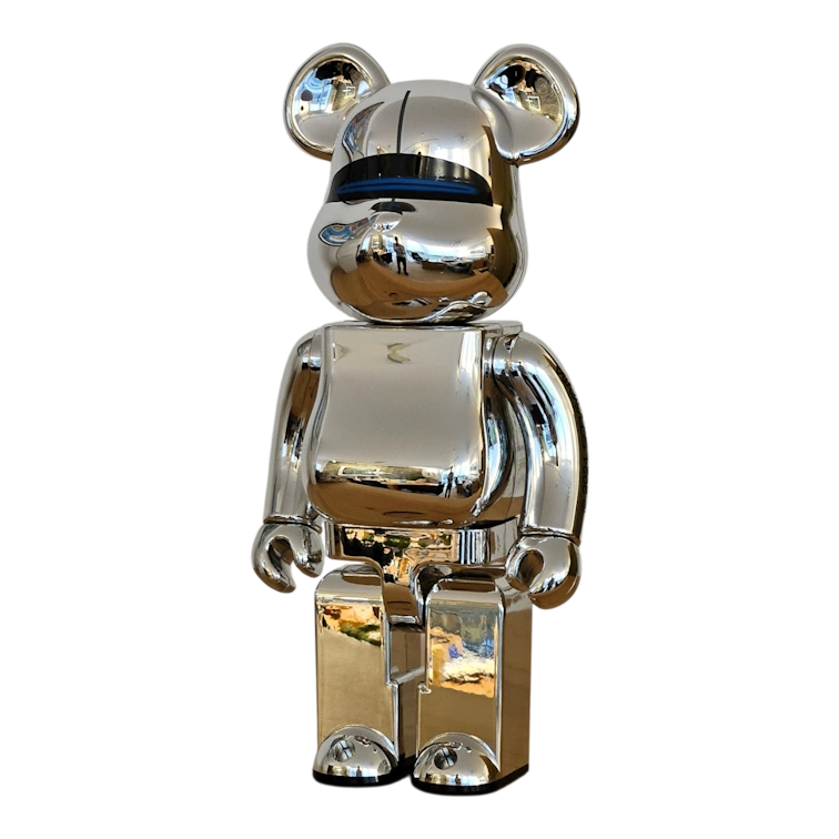 Bearbrick Sorayama Light Version schräg