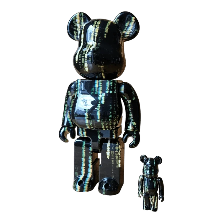 Bearbrick The Matrix Resurrections 100%+400% schräg