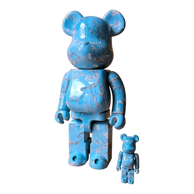 Bearbrick Vincent van Gogh Almond Blossom 100%+400% schräg