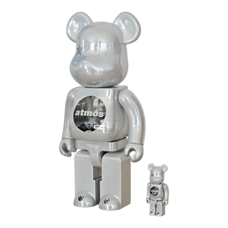 Bearbrick atmos White Chrome Version 100%+400% schräg