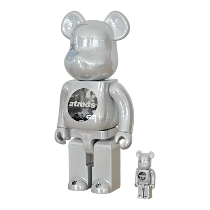 Bearbrick atmos White Chrome Version 100%+400% schräg