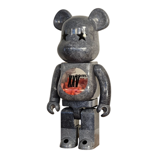 Bearbrick atmos × Staple Type-5 1000% schräg