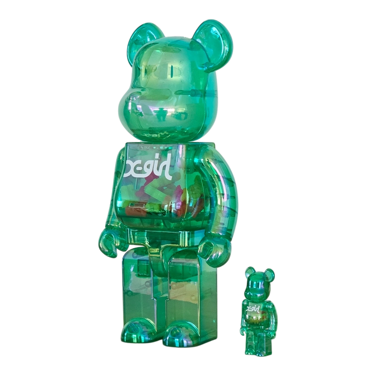 Bearbrick x-girl Clear Green Version 100%+400% schräg