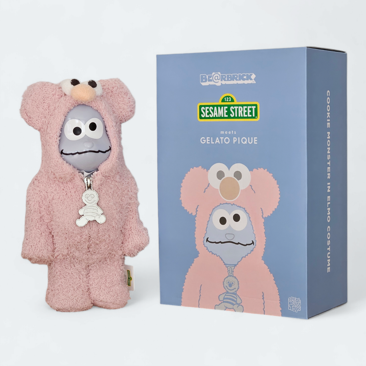 BE@RBRICK Sesame Street × Gelato Pique COOKIE MONSTER en costume d'Elmo (400%)