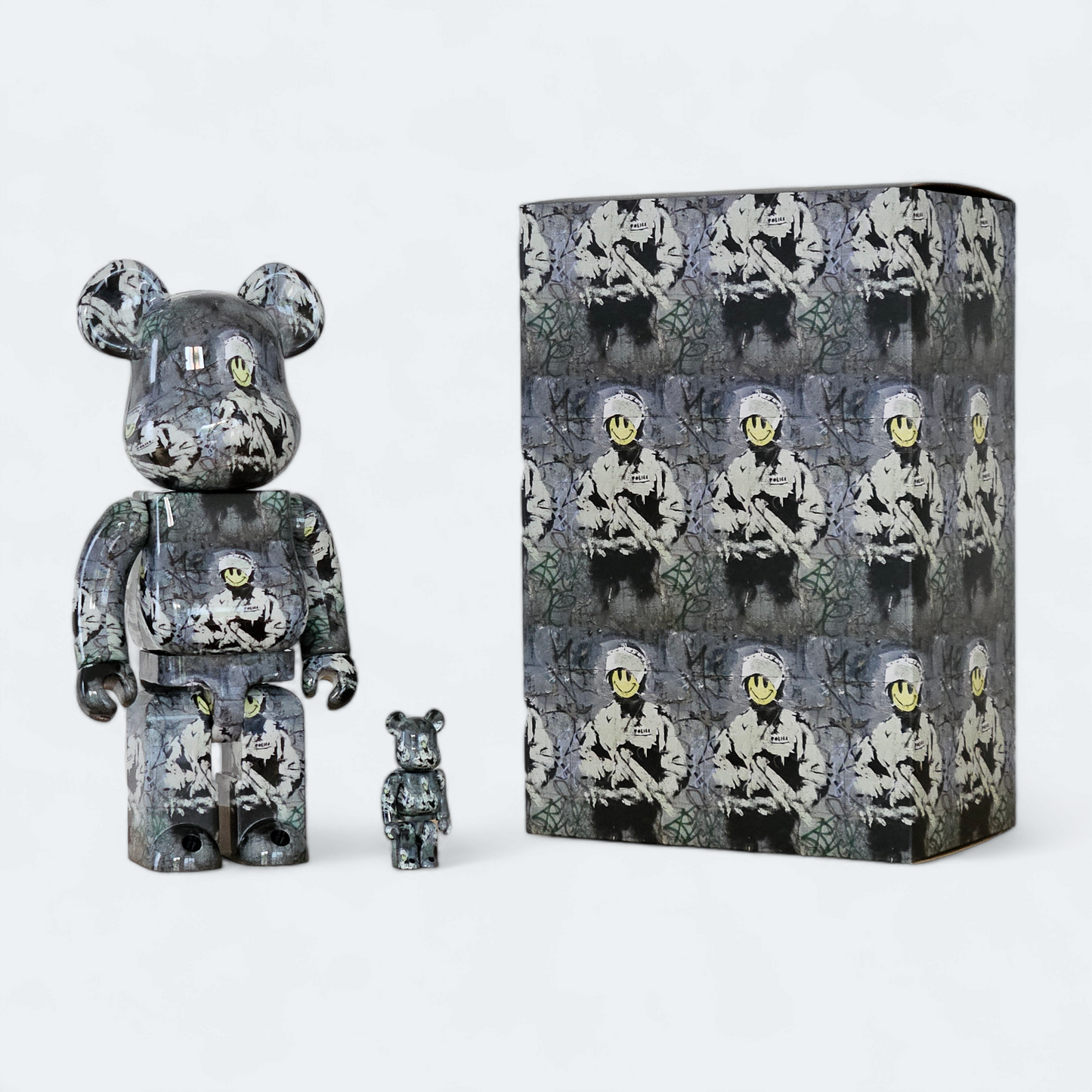 BE@RBRICK Riot Cop (100%+400%)