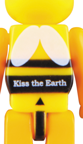 BE@RBRICK Kiss the Earth WWF Charity Campaign - Bee (50%)