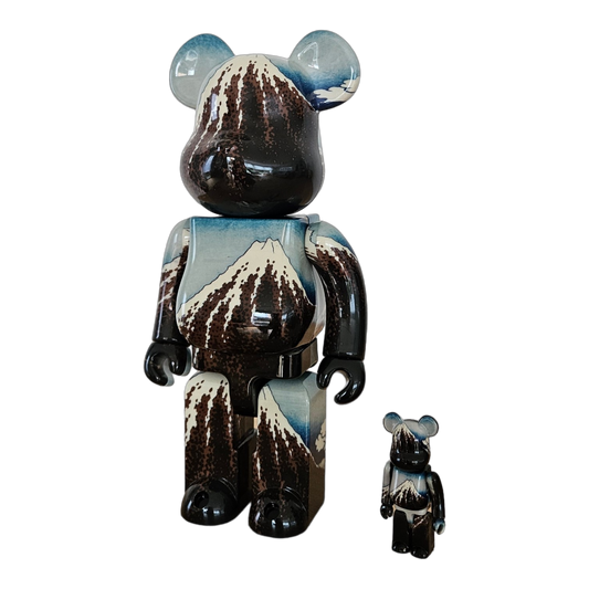 BE@RBRICK Katsushika Hokusai « Pluie sous le sommet » (100 %+400 %)