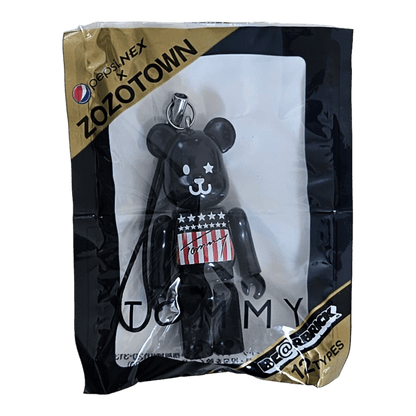 Bearbrick Tommy (70%) - MyBearBrick.de